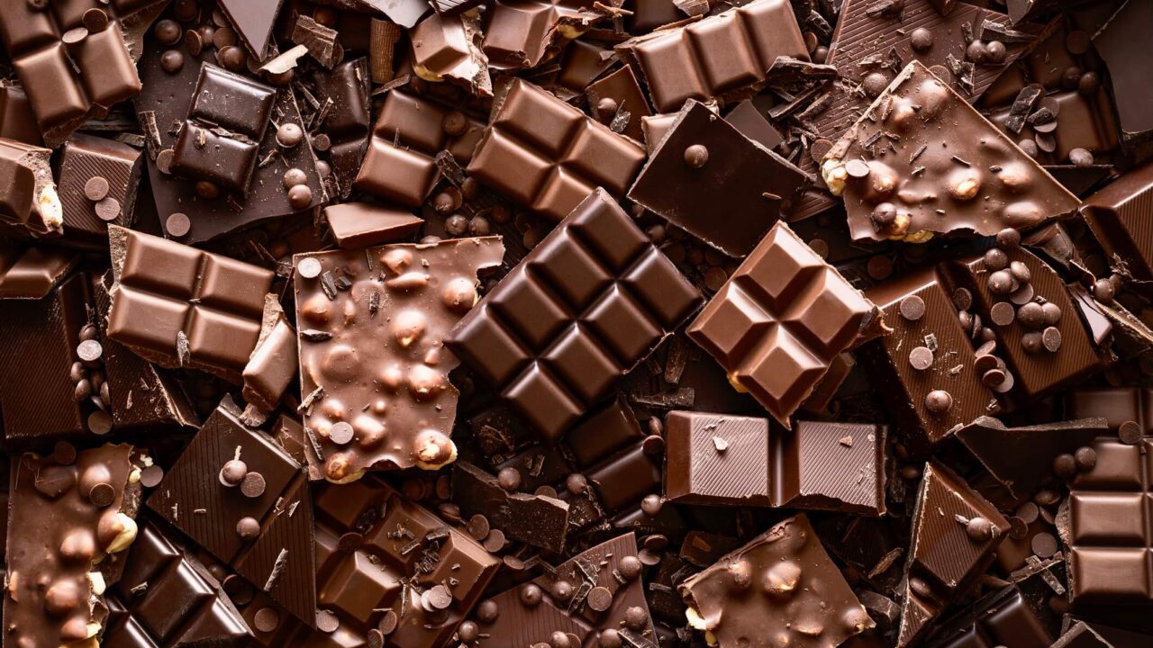 Mangiare cioccolato